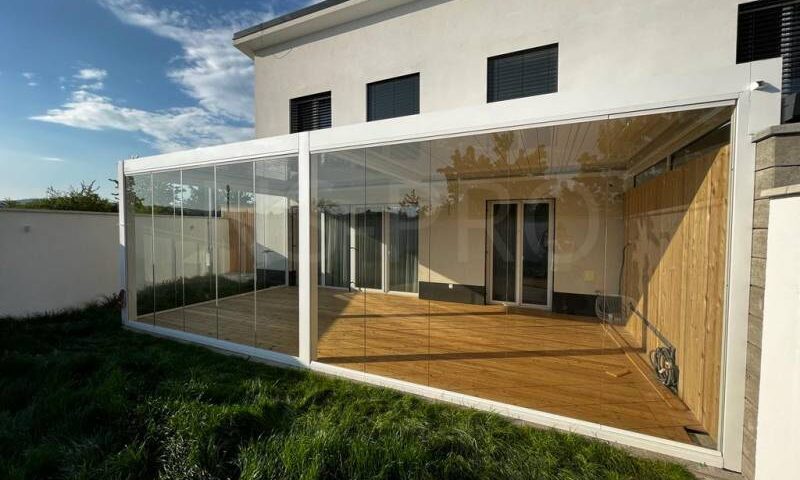 hliníková pergola s otočnými lamelami